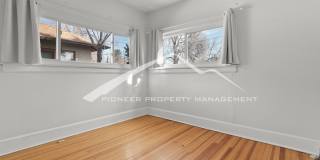 Beautiful Home with Washer/Dryer and Fenced Yard Gallery 9