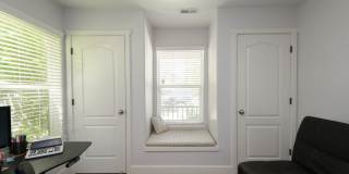 Beautifully Maintained Single Level Home with AC! Gallery 16