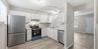 Two Bedroom Townhouse with Updates in North Nashville! Gallery 1