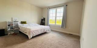 Modern 3 Bedroom, 2.5 Bath Townhouse Modern 3 Bedroom, 2.5 Bath Townhouse Gallery 9
