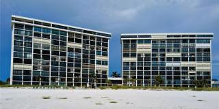 19 WHISPERING SANDS Drive Gallery 1