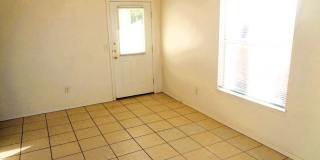Welcome To This Charming Single Level Home With Evaporative Air Located In Quiet Eastside Neighborhood Welcome To This Charming Single Level Home With Evaporative Air Located In Quiet Eastside Neighborhood Gallery 6