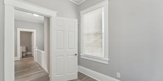 Large 3BR/1BA Downtown House For Rent Gallery 14