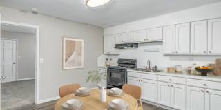 The Groves Gallery 9