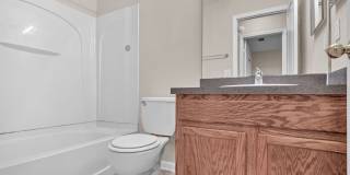 3 bedroom/ 2.5 bathroom townhome near the airport! Gallery 16