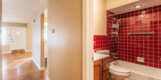 Lovely Large 3 Bedroom 1 1/2  Bath Ranch Style Home Gallery 13