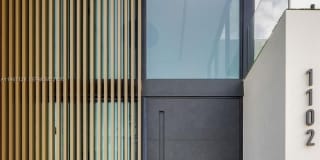 1102 Washington St Gallery 5