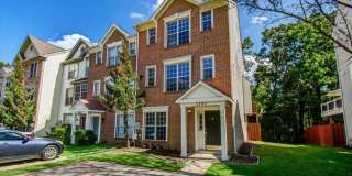 2207 COMMISSARY Circle Gallery 1