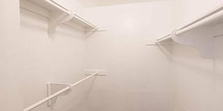 6535 Haskell Avenue Gallery 12