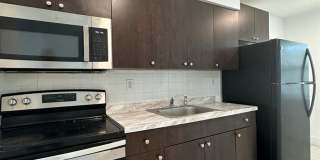 Welcome to Our Charming 2-Bedroom and 1-Bathroom Aparments Gallery 1