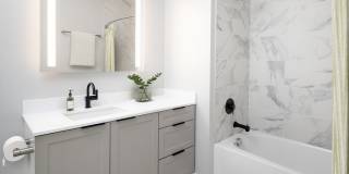 Avalon W Squared Gallery 18