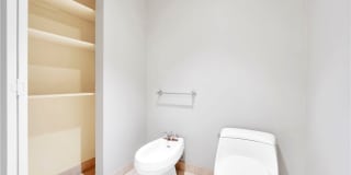 2777 Paradise Road Gallery 30