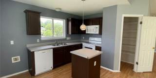 Great well-kept home in South Creek! Great well-kept home in South Creek! Gallery 9
