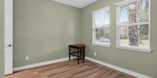 Charming 4BR Townhome in Winter Garden Gallery 12