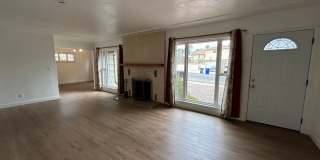 5 Bedroom, 3 Bath in College Area!! Gallery 5