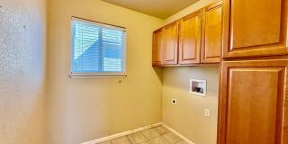 Spacious 4-Bedroom Home with Main level Living Gallery 17