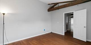 196 Crown Street Gallery 25