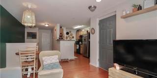 Room in 2 Bedroom Home at Donatello Ave Gallery 13