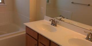 9132 LANDON HOUSE Lane Gallery 11