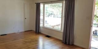 4BR 2BA - Walk to campus!  Available August 1 2027 Gallery 4