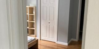 14 Aberdeen Avenue Gallery 9