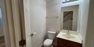5 bedroom home located in Sylvan School District! Gallery 12