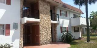 Great  2 Bedroom Udpated Unit! Gallery 1