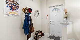 Beautiful apartment less than 1 mile from Brightleaf Square! Utilities Included! Gallery 6