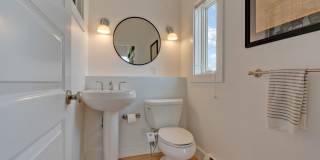 Stunning 4 Bed 2.5 Bath Steps from Willards Beach UNFURNISHED Gallery 23