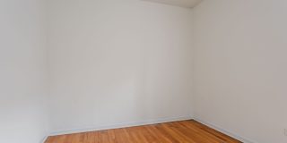 North Center / St. Bens - 2 Bed / 1 Bath - Heat Included Gallery 11