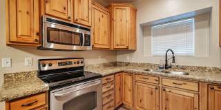Beautiful Riverton Townhome in Gated Community w 1 car garage attached Gallery 7