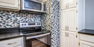 Spacious 3 bed 2 bath Home Gallery 10