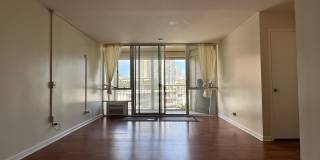 2 Bedroom / 2 Bath / 1 Parking at Kapiolani Royale Condominium Gallery 4