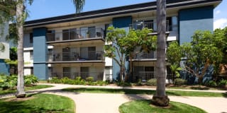 eaves Seal Beach Gallery 37