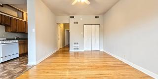 2244 W Wilson Ave Gallery 1
