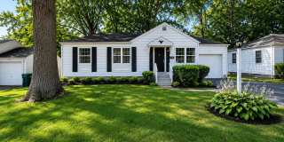 Move-In Special! Renovated 3 Bedroom Home with Garage & Huge Yard – Half Off Deposit! Move-In Special! Renovated 3 Bedroom Home with Garage & Huge Yard – Half Off Deposit! Gallery 1