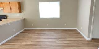 Beautiful 4 Bedroom 2.5 Bath home in the Vista Del Norte Subdivision Gallery 4