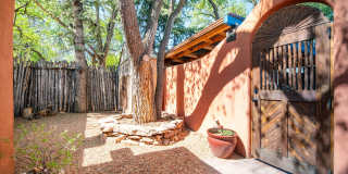 Downtown Private Condo Available Now! Gallery 19