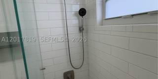 2591 NE 55TH CT Gallery 6