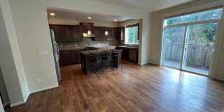 Spacious 5-Bed, 2.5-Bath Single-Family Home in Redmond Spacious 5-Bed, 2.5-Bath Single-Family Home in Redmond Gallery 5