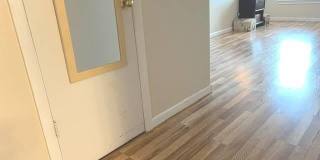 37 Greenwich Avenue Gallery 10
