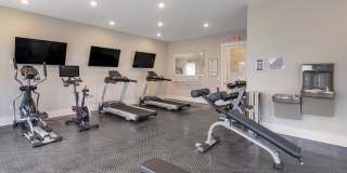 Pointe Grand Apartment Homes Gallery 20