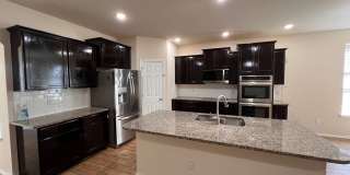 Spacious 5-Bedroom Harker Heights Home with 3 Living Areas & 3-Car Garage Gallery 7