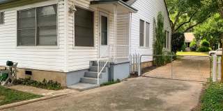 Gorgeous 1940's home in Central Austin! Gallery 30