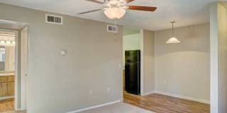 Sunflower Apartments Gallery 13