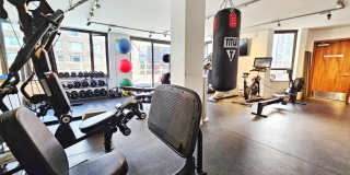 Beautiful Studio Condo in Belltown Gallery 11