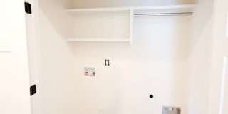 522 E Briarbrook Lane Gallery 16
