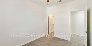 2927 N Augustine 2927 N Augustine Gallery 36