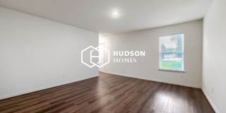 2504 Lyle Avenue Gallery 3