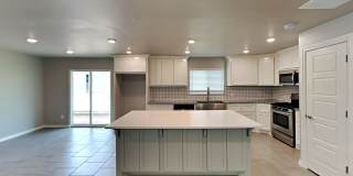 3 Bedroom 2 Bath Home on 1 acre lot Gallery 6